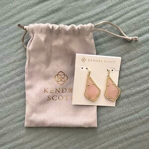 NWT Alex Gold Drop Earrings in Rose Quartz